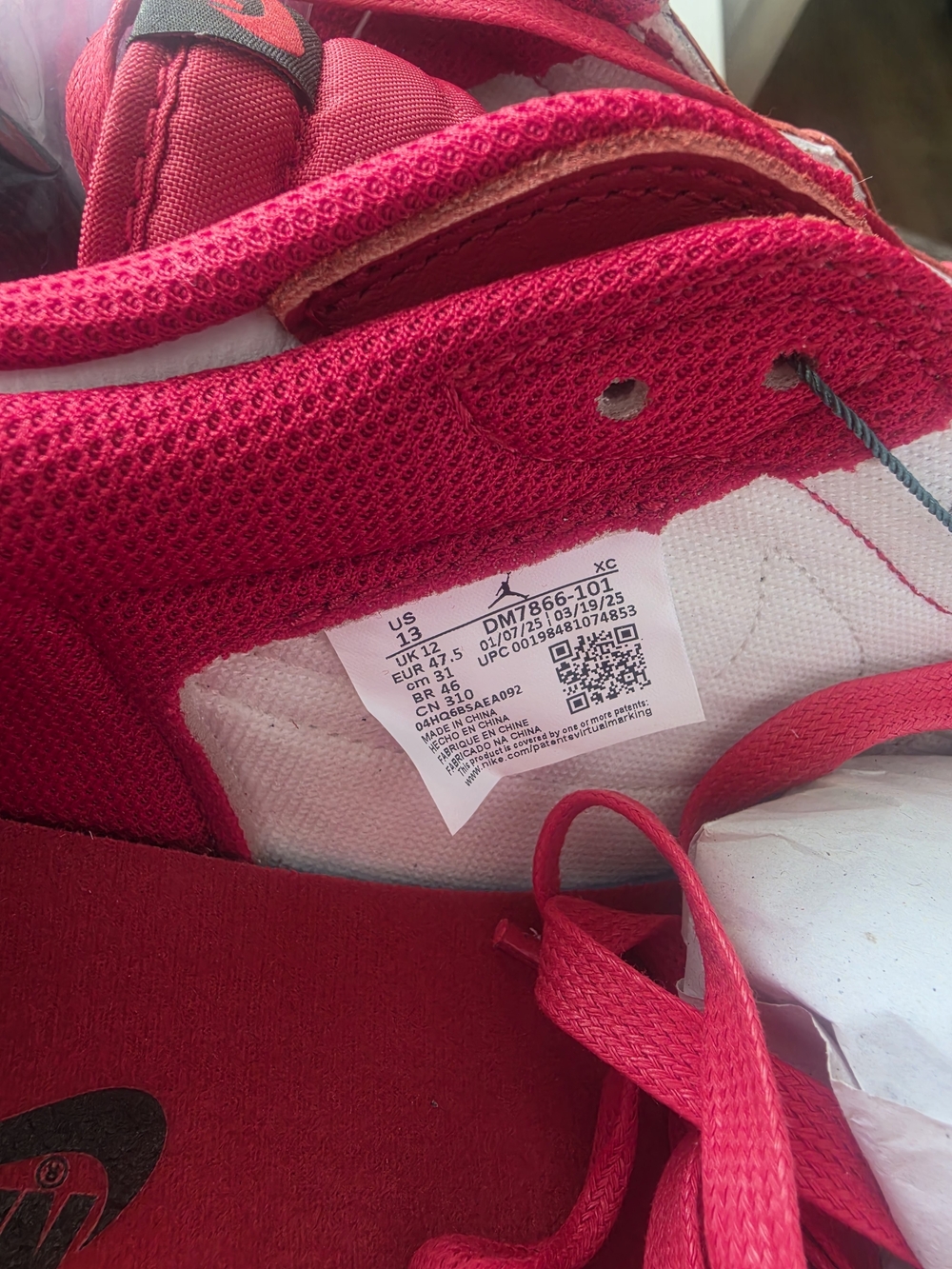 Travis Scoot x Nike Low-Top Sneakers in Red, White & Black - Picture 5 of 7